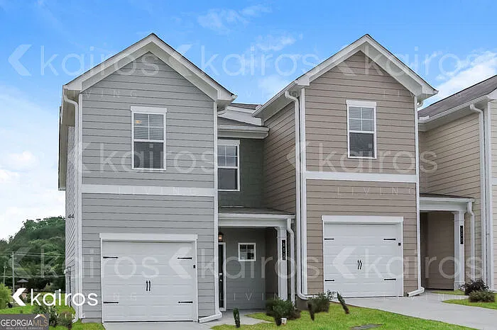 3 bed, 2.5 bath, 1304 sqft, $1,495 — Photo 2