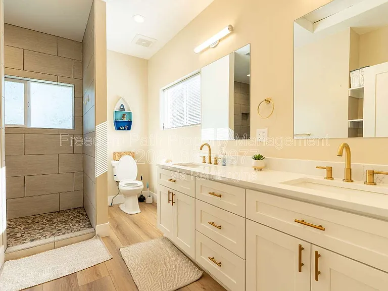 925 Comeback Bay Ln — Photo 14