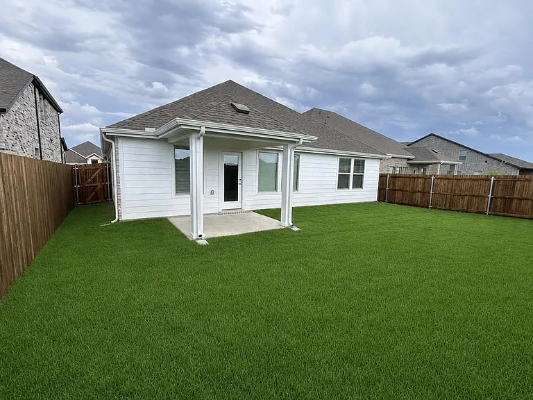 5910 Broadacre Dr — Photo 23
