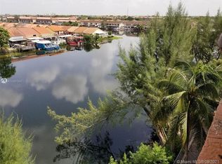 2735 W 52nd St APT 201, Hialeah, FL 33016