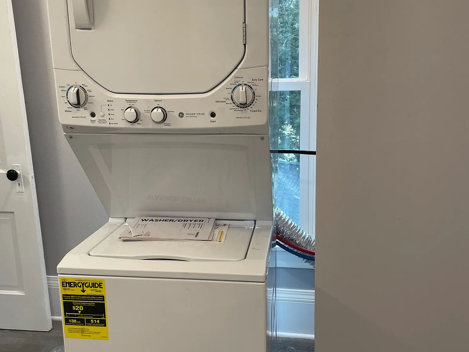 1 bed, 850 sqft, $1,300 — Photo 3
