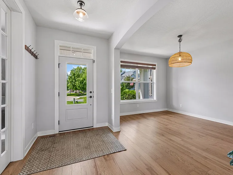 4392 Millstone Ct — Photo 15