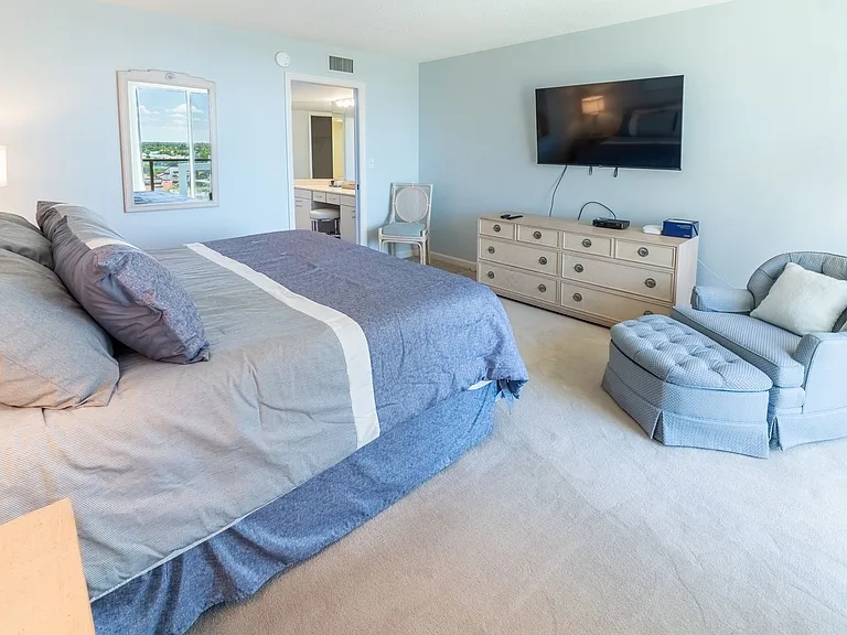4901 Gulf Shore Blvd N #903 — Photo 11