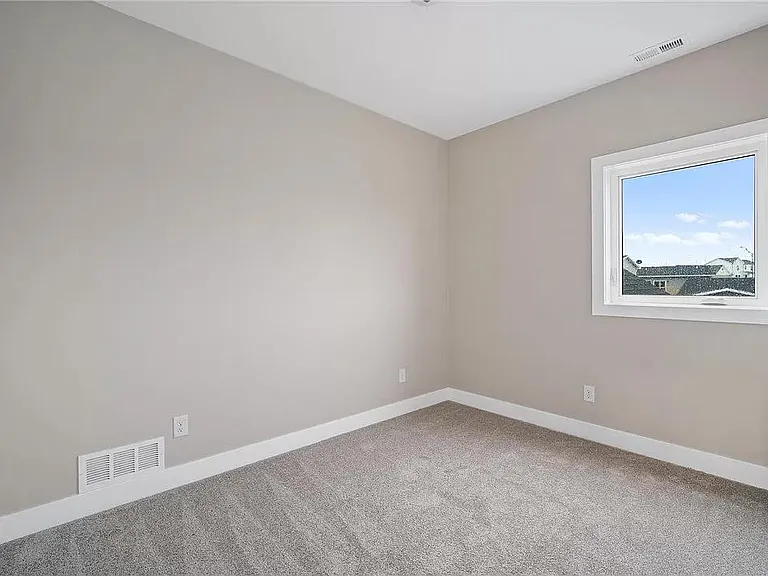 Guest bedroom 3