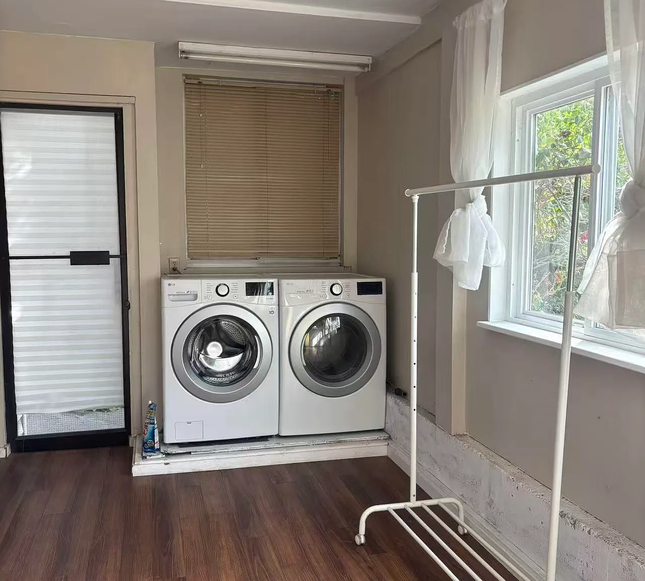 2 bed, 1159 sqft, $1,000 — Photo 2