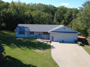 2614 W Larson St, Knoxville, IA 50138