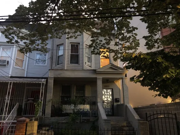 610 E 181st St, Bronx, NY 10457