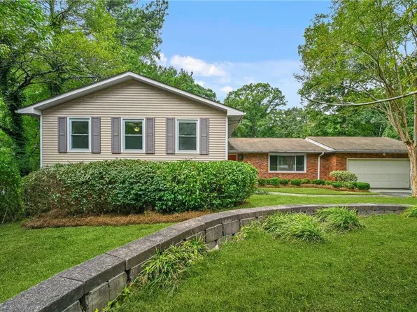 2145 Datona Dr SW, Atlanta, GA 30331