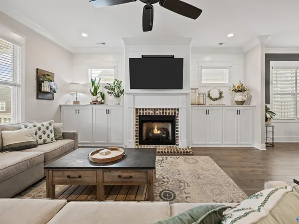 1212 Smooth Stone Trl, Huntsville, AL 35806