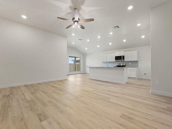 4th image of 5634 Rice St