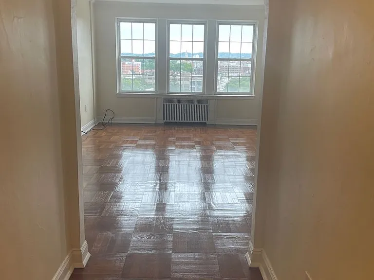 The Royal York Apartments — Photo 20