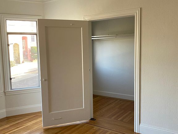 4th image of 1425 18th Ave #1