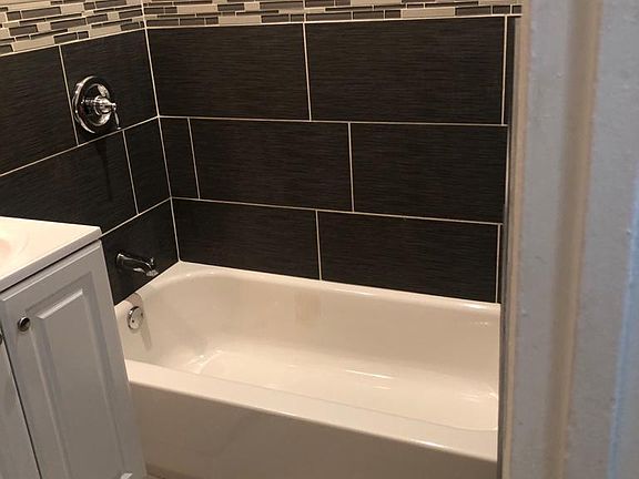4th image of 3123 Tiemann Ave #2