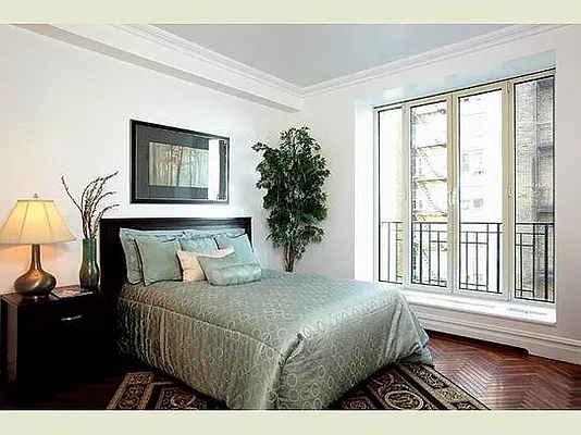Sold by Stribling | media 1