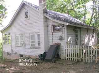 17 S Shore Dr, Middletown, NY 10940