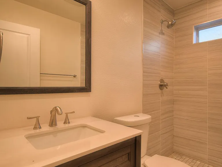 4421 N 26th St #3 — Photo 4