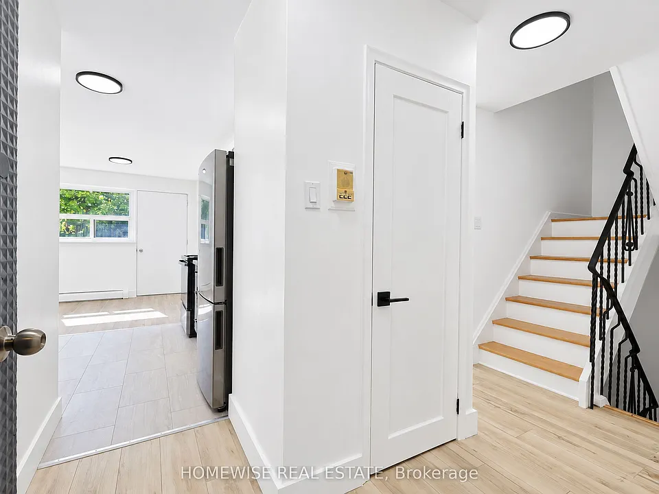 35 Swordbill Dr #22