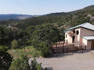 2 Fawn Rd, Cedar Crest, NM 87008