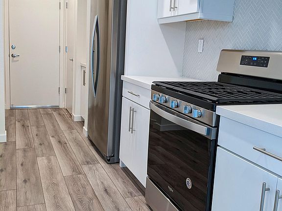 3rd image of 168 Log Pond Ln