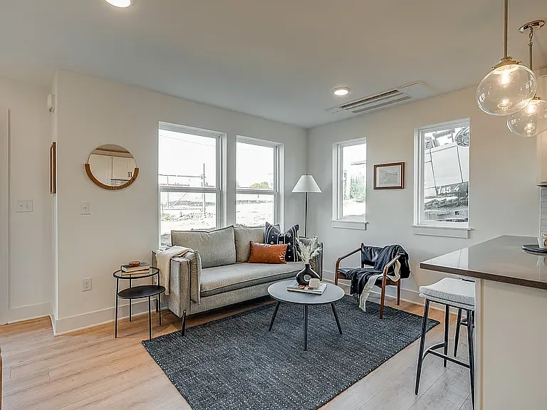 102 Duke St #10 — Photo 13