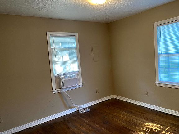 3rd image of 1136 Bellevidere Dr
