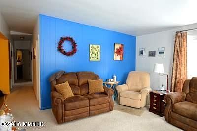 5th image of 3861 Illinois Ave SW