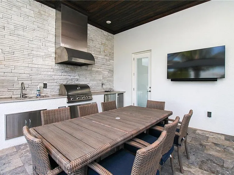 3123 Heather Glen Ct — Photo 10