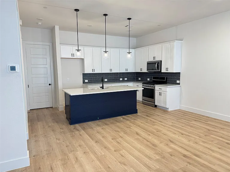 1232 Eureka Springs St — Photo 29