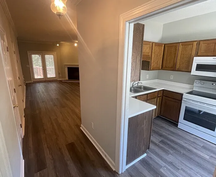 6140 Loch Laural Ln — Photo 17