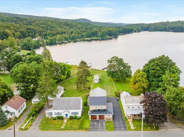 190 Glass Lake Road, Averill Park, NY 12018