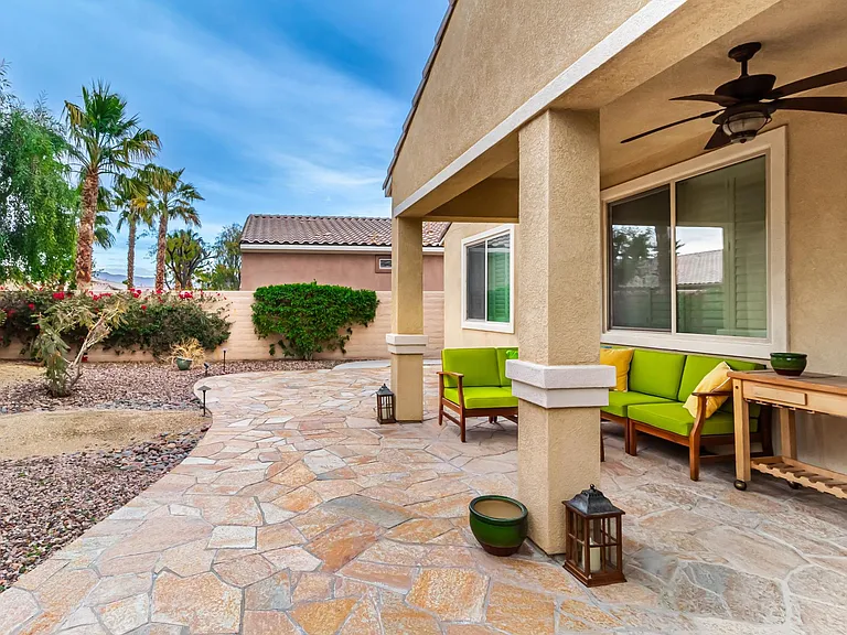 81098 Avenida Vidrio — Photo 28