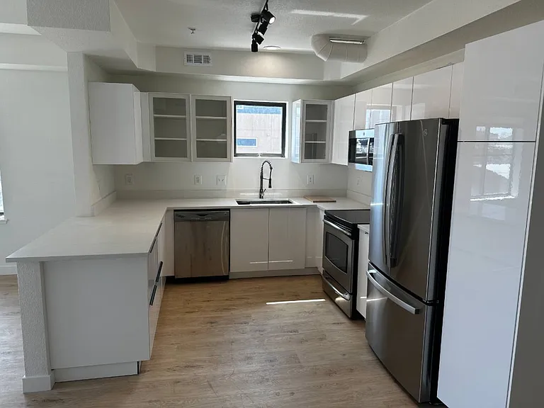 3149 Blake St #301 — Photo 9