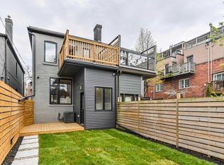 8 Kent Rd, Toronto, ON M4L2X6