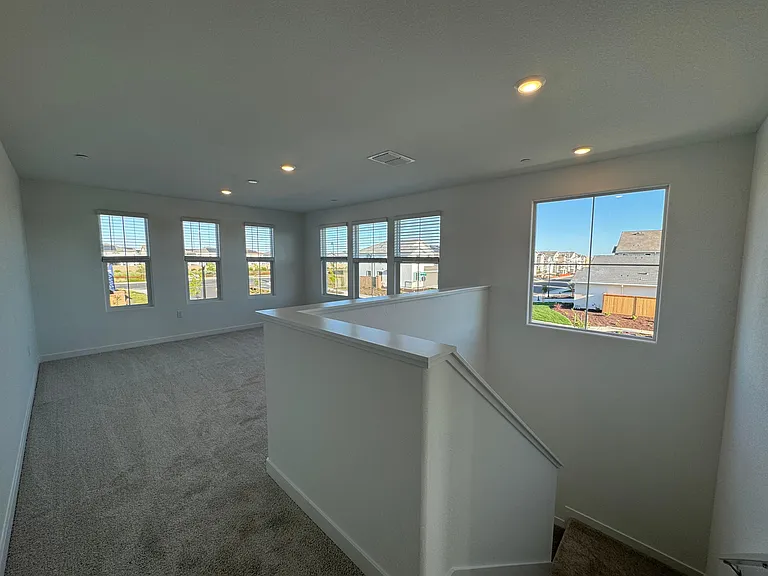 Huge versatile Loft upstairs. Good for a private family/ entertaining room or home office.
