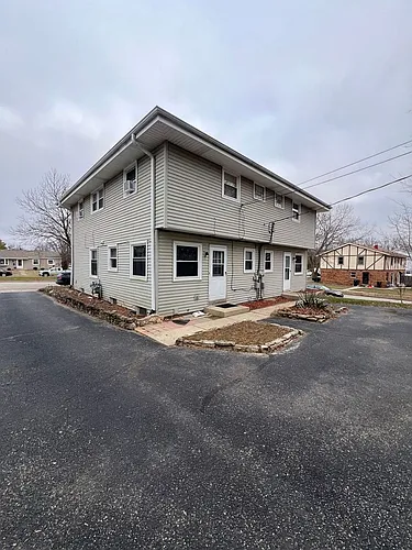 2018-2020 S Grand Ave. (Duplex) Photo 1