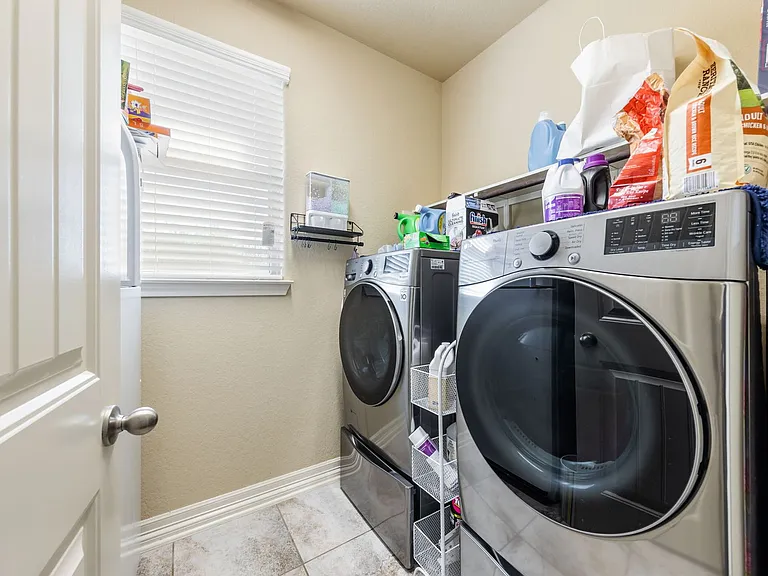 1063 Cedar Glen Dr — Photo 14