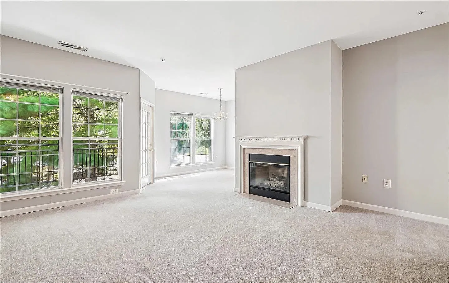 2 bed, 1254 sqft, $2,710 — Photo 2