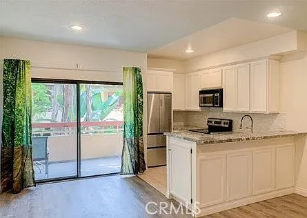 941 W Carson St #216 — Photo 7
