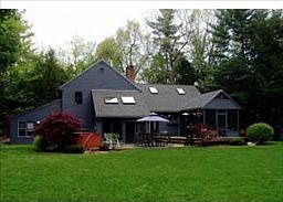 1st image of 5 Essex Dr
