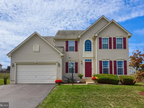 1725 Rosebrook Dr, York, PA 17402