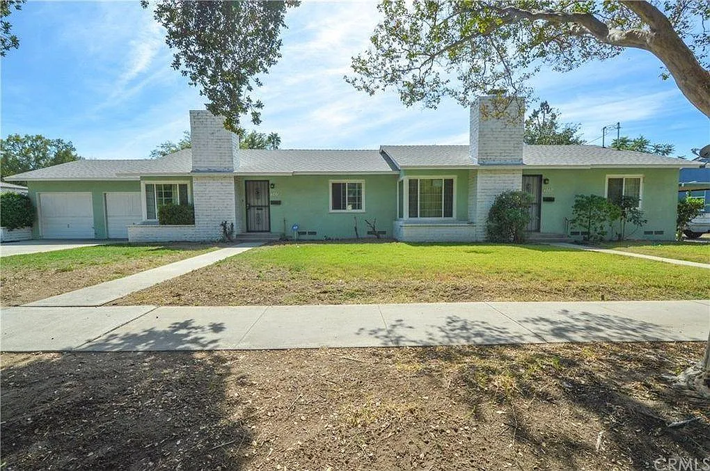 2 bed, 860 sqft, $2,150 — Photo 1