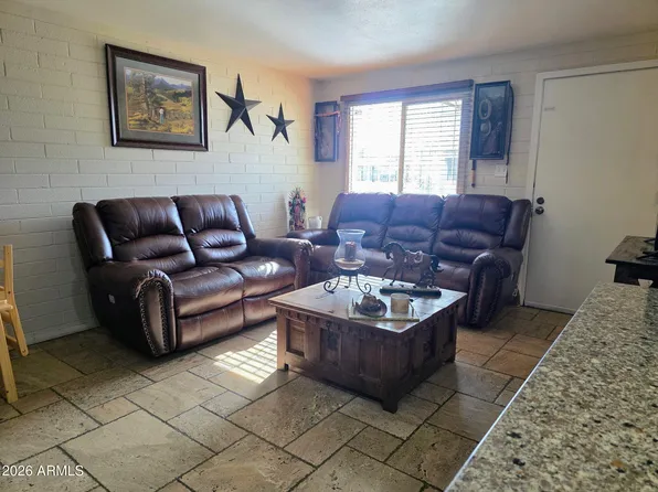 7123 W HAZELWOOD Street, Phoenix, AZ 85033