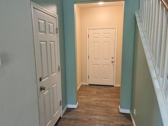 5th image of 700 Gardenia Pl