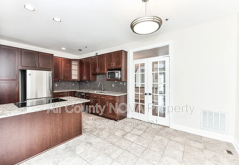 6006 Kelsey Ct — Photo 13