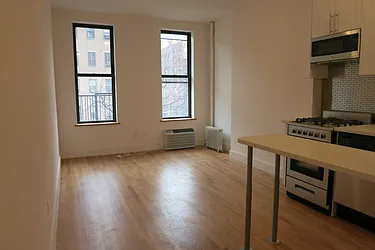 Rented by Manhattan Best Realty, Inc.