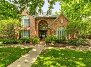 3040 High Cliff Dr, Grapevine, TX 76051