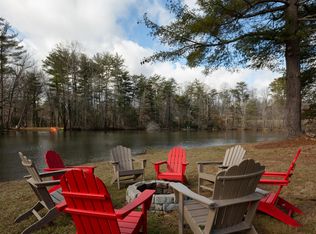 22 Country Rd, Hendersonville, NC 28791