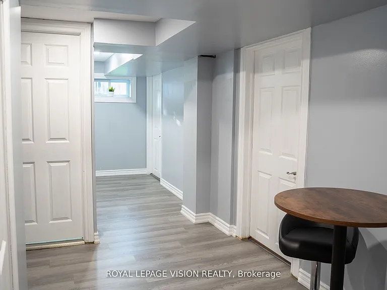 28 Jeffton Cres — Photo 18