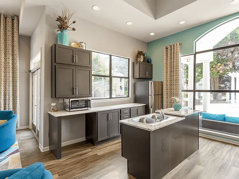 7916 Harris Hill Ln — Photo 39