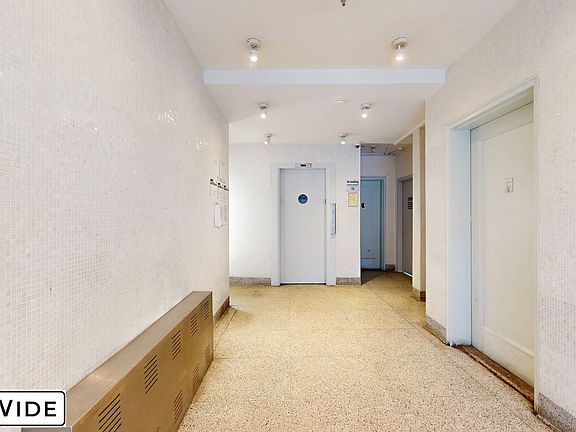 4th image of 202 6th Ave #6B